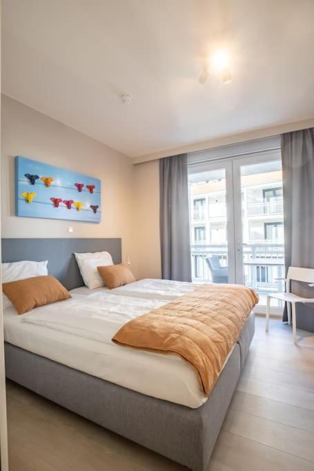 Home Away, Light And Bright Cadzand Bagian luar foto